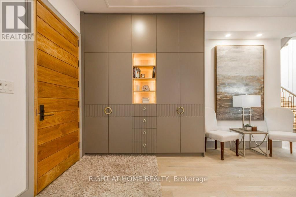 118 MARTIN GROVE ROAD Image 3