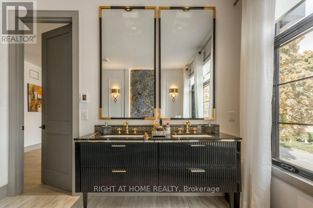 118 MARTIN GROVE ROAD Image 30