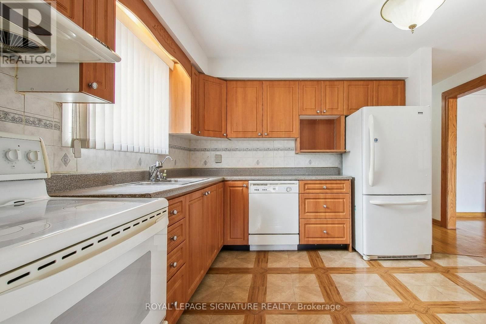 155 SPENVALLEY DRIVE Image 10