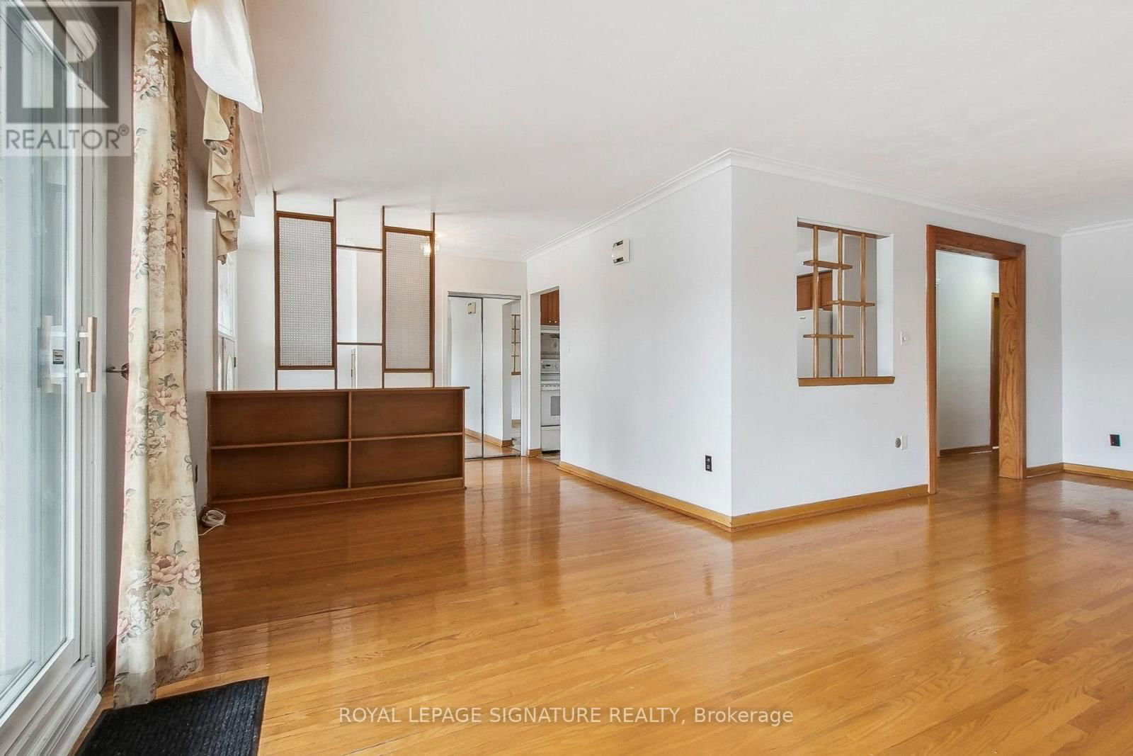 155 SPENVALLEY DRIVE Image 8