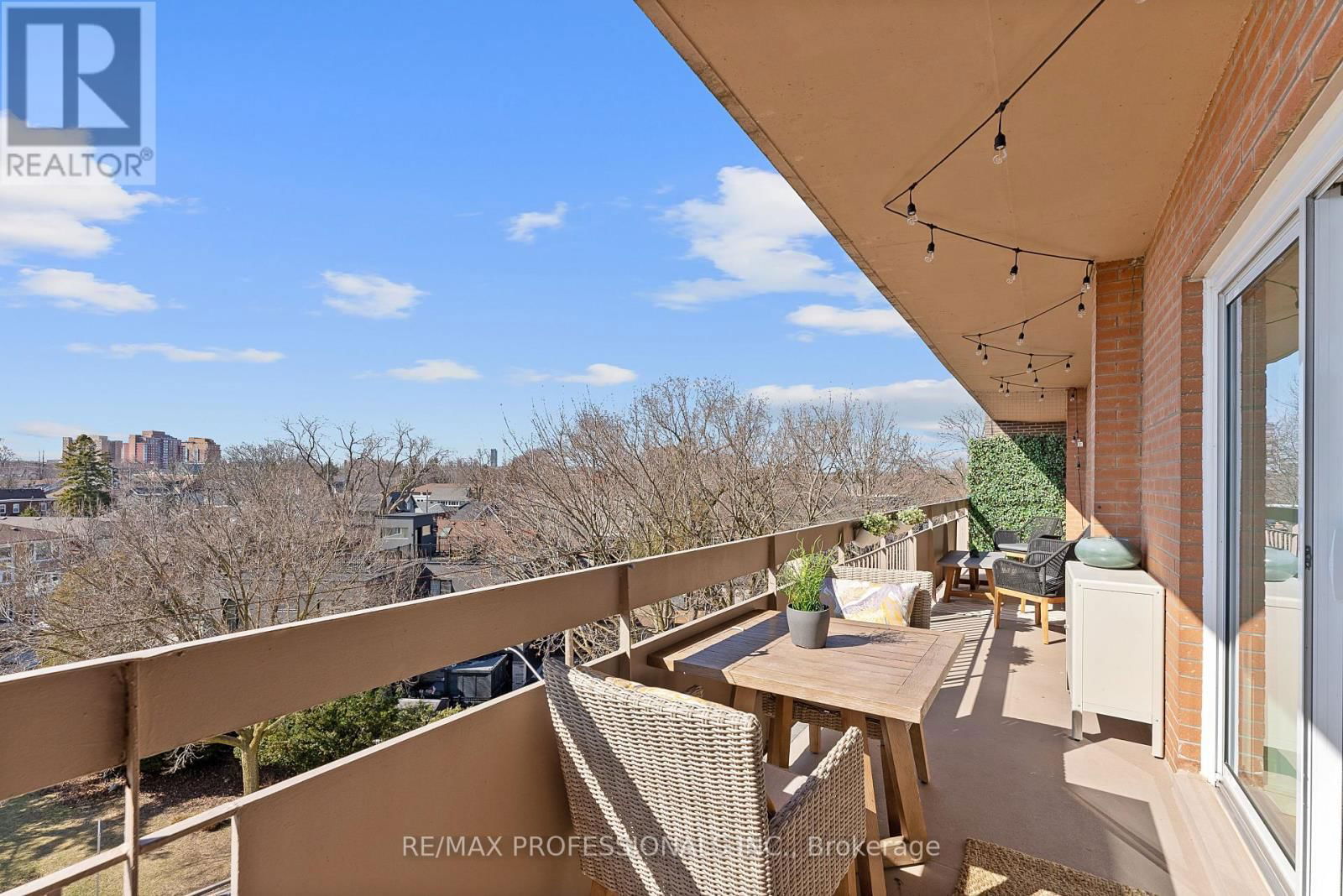 501 - 41 LAKE SHORE DRIVE Image 33