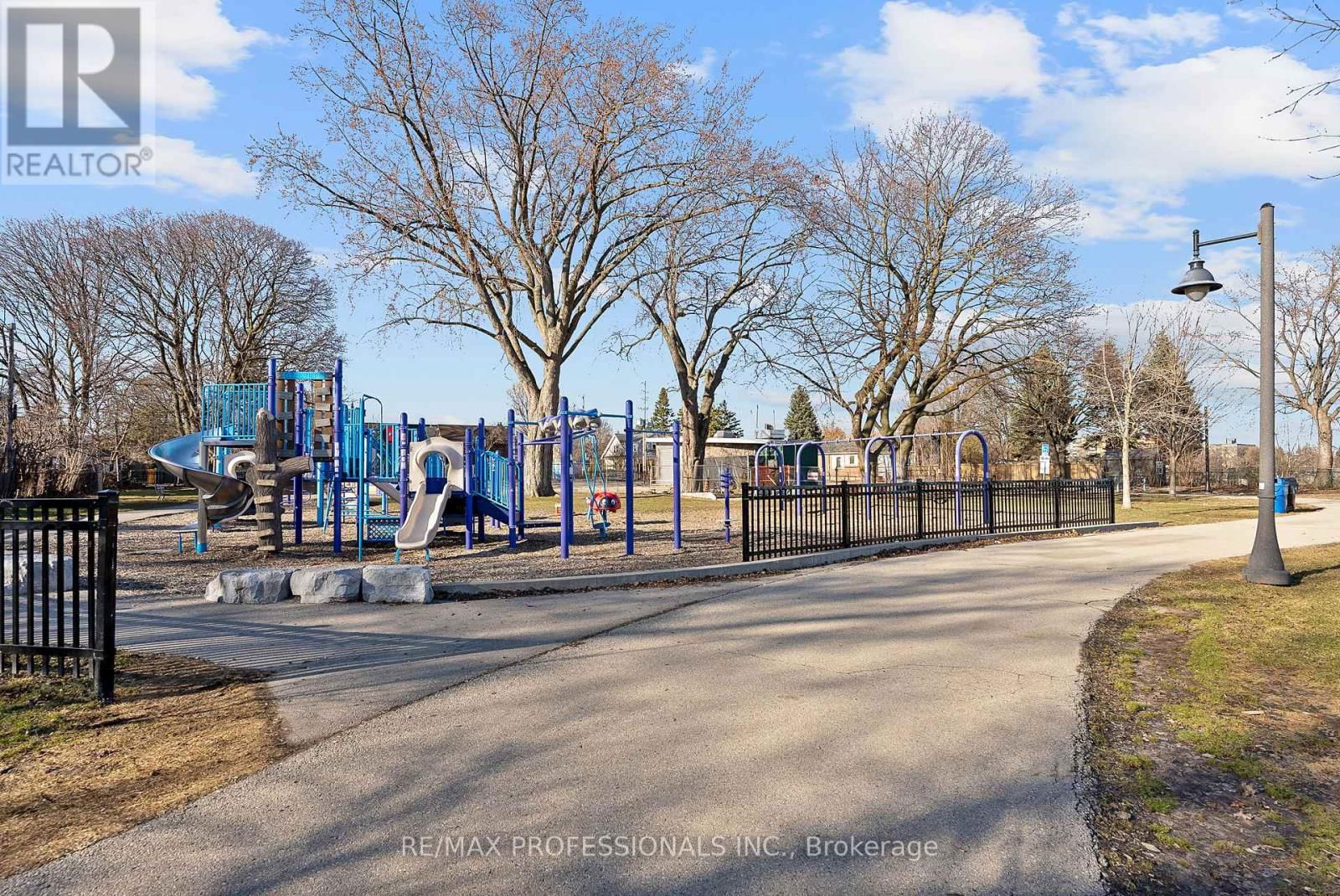 501 - 41 LAKE SHORE DRIVE Image 46