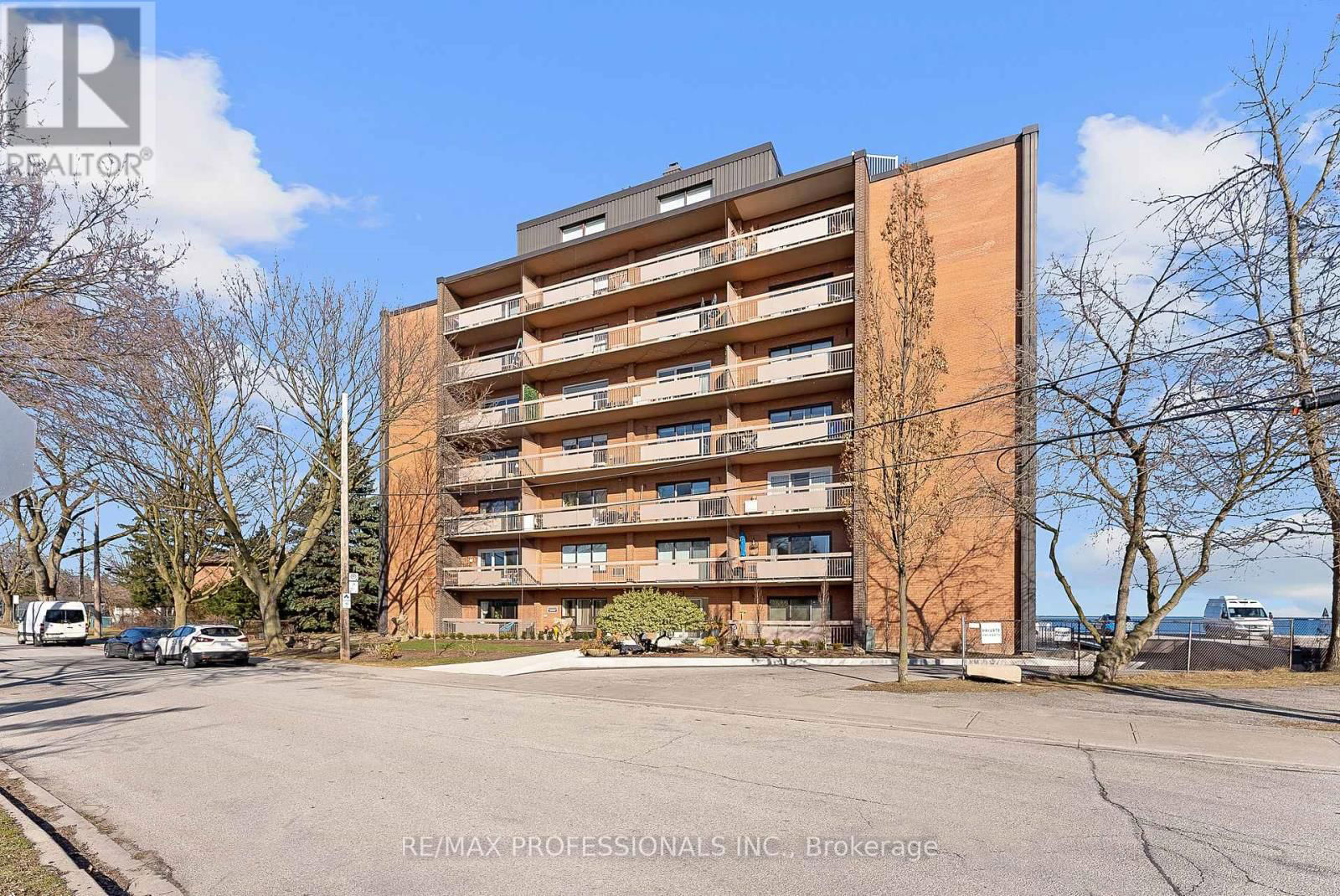 501 - 41 LAKE SHORE DRIVE Image 50