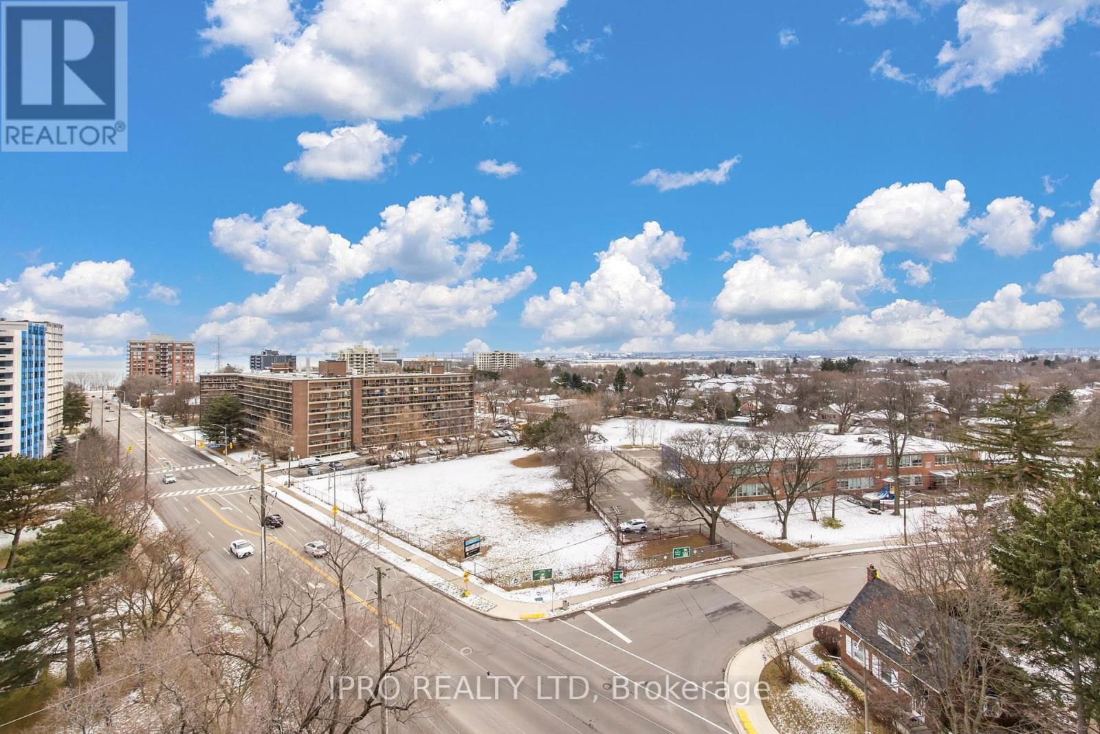 814 - 551 MAPLE AVENUE Image 33