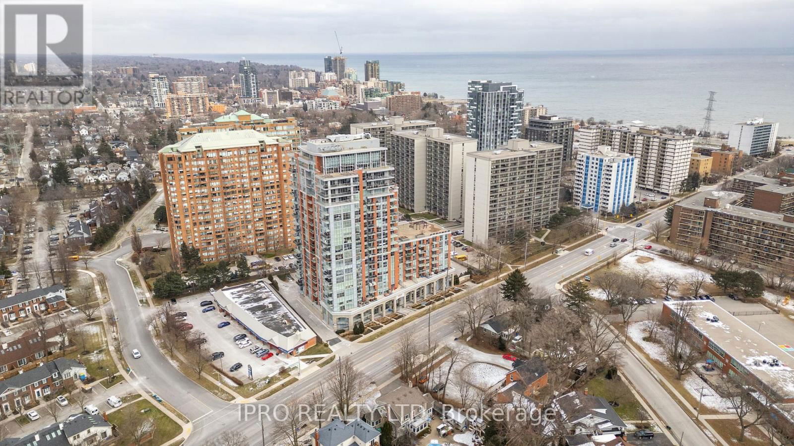 814 - 551 MAPLE AVENUE Image 39