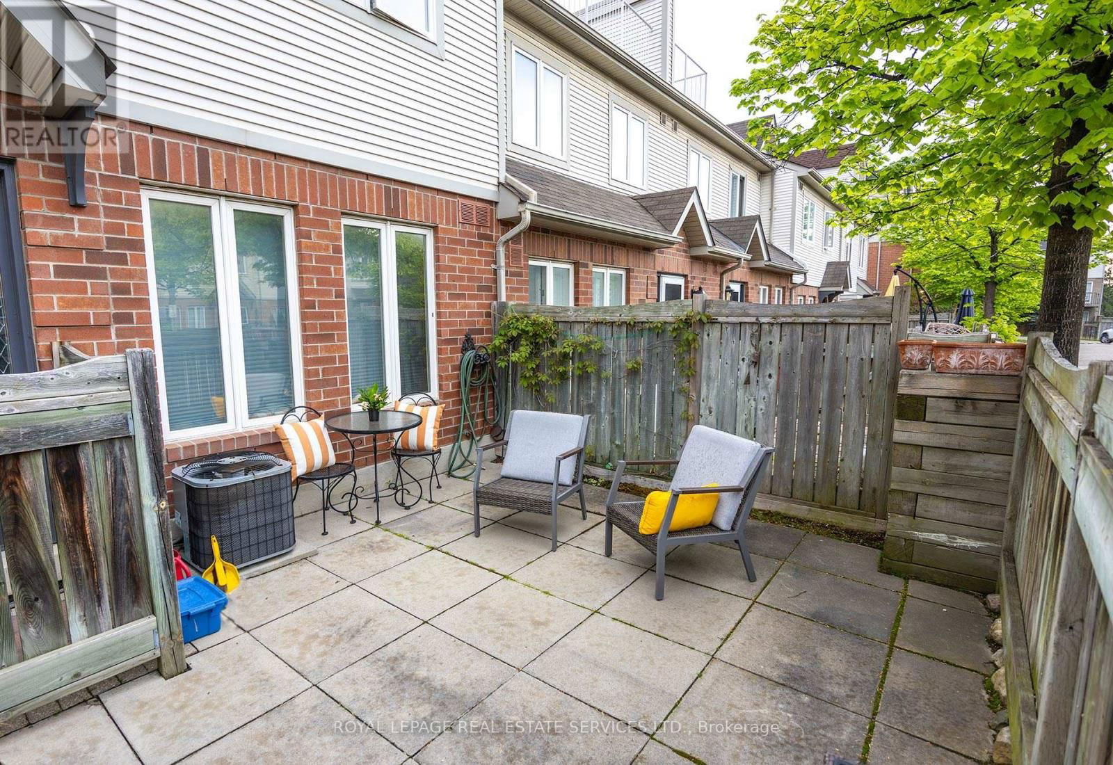 21 - 1221 PARKWEST PLACE Image 2