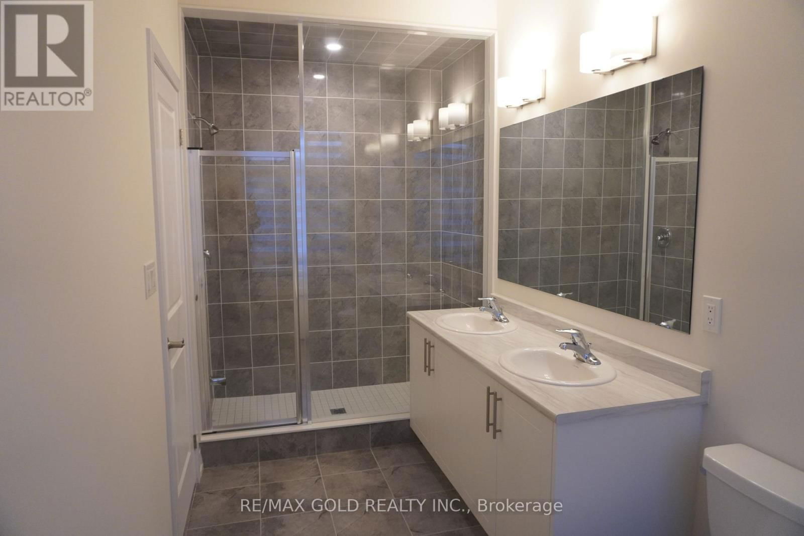 3118 PERKINS WAY Image 25
