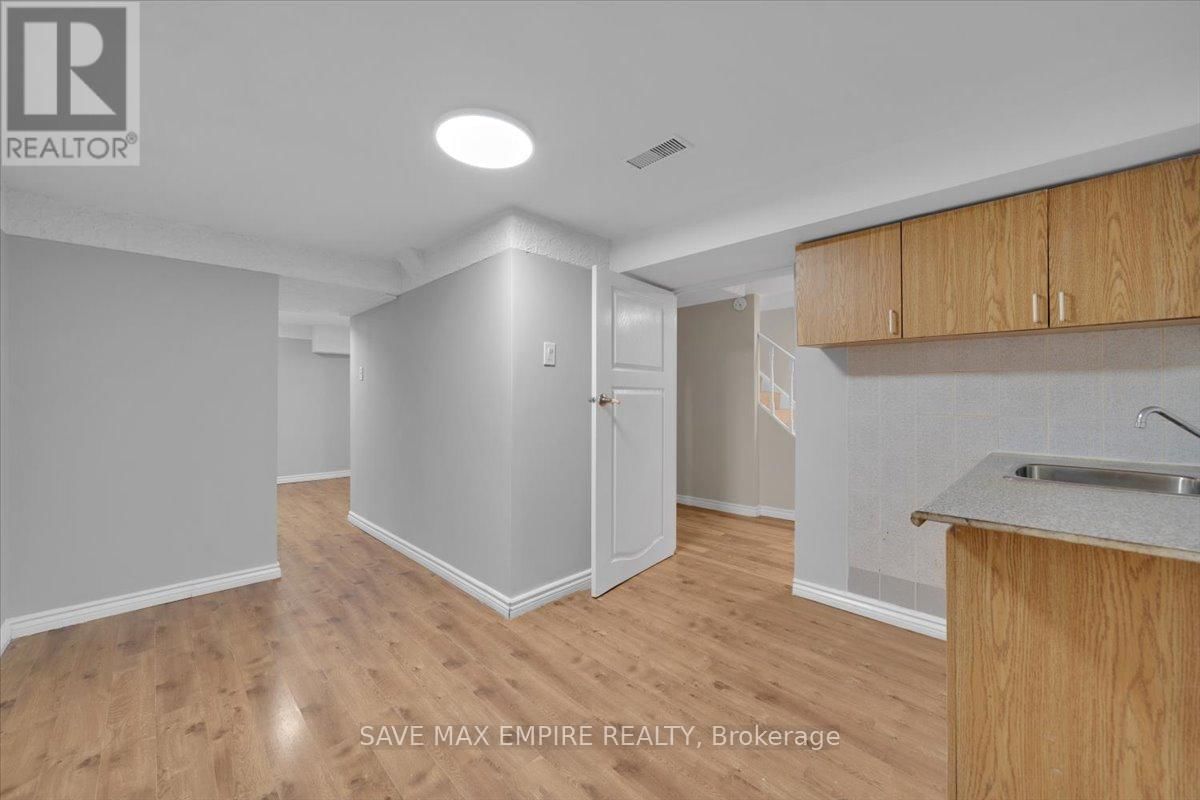 18 HASTING SQUARE Image 30