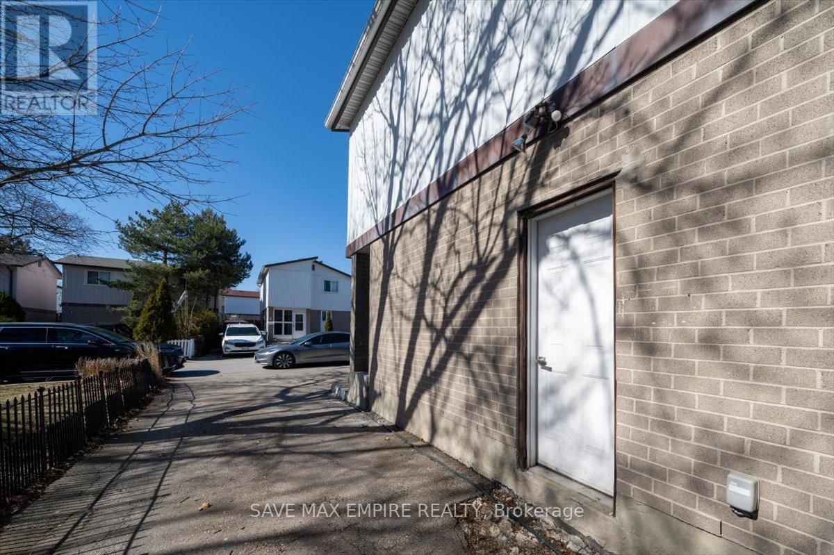 18 HASTING SQUARE Image 33