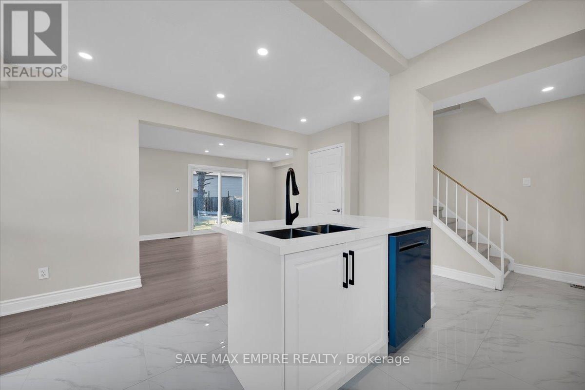 18 HASTING SQUARE Image 9