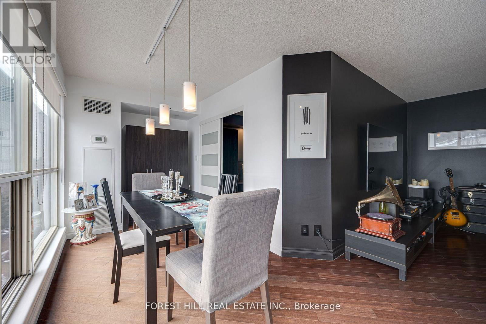 707 - 2267 LAKESHORE BOULEVARD WEST Image 16