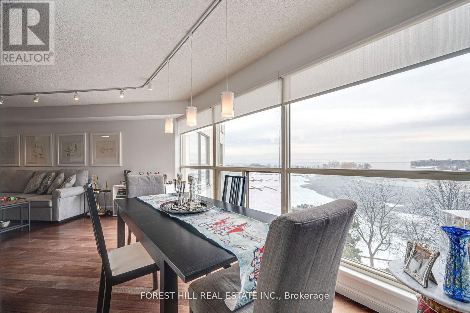 707 - 2267 LAKESHORE BOULEVARD WEST Image 17