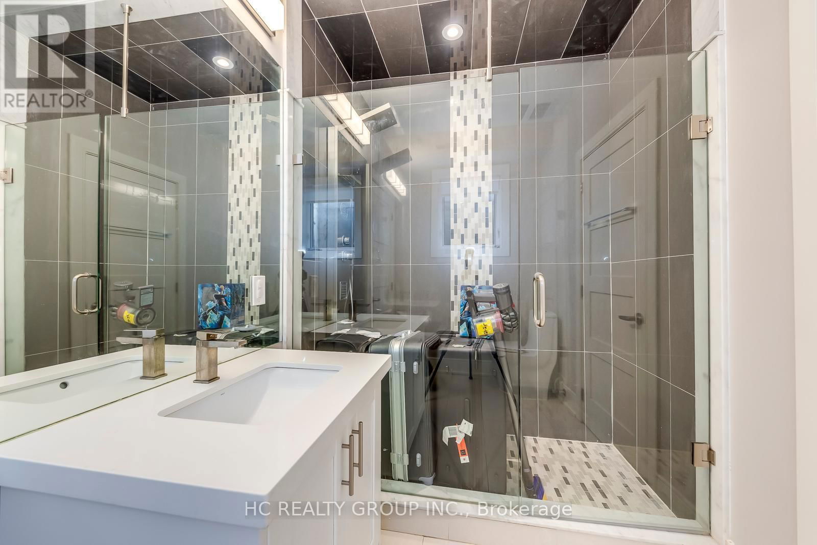 18 ASH CRESCENT Image 32