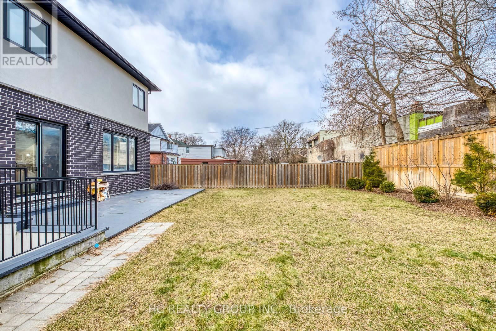 18 ASH CRESCENT Image 36