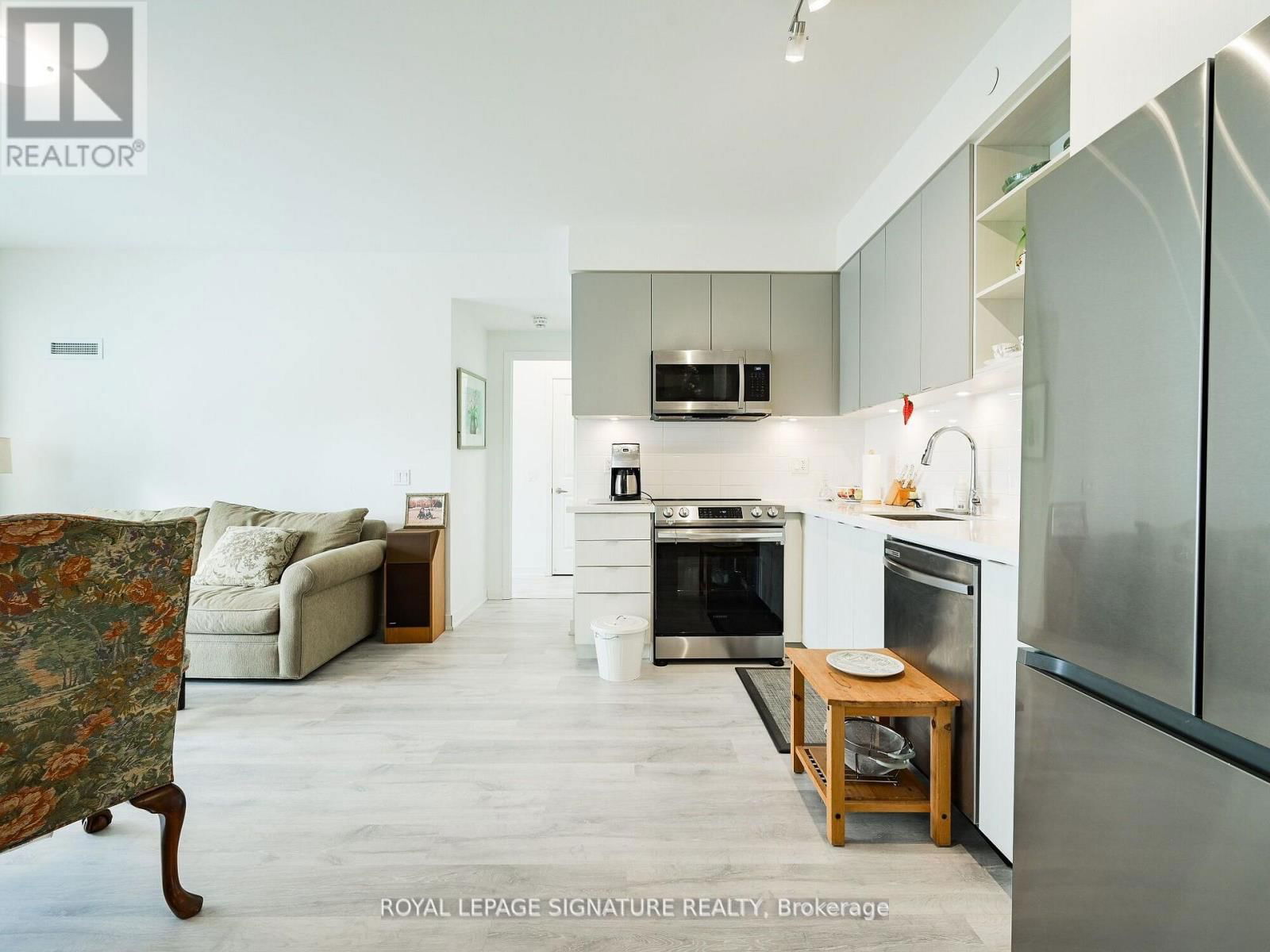 502B - 4655 METCALFE AVENUE Image 16