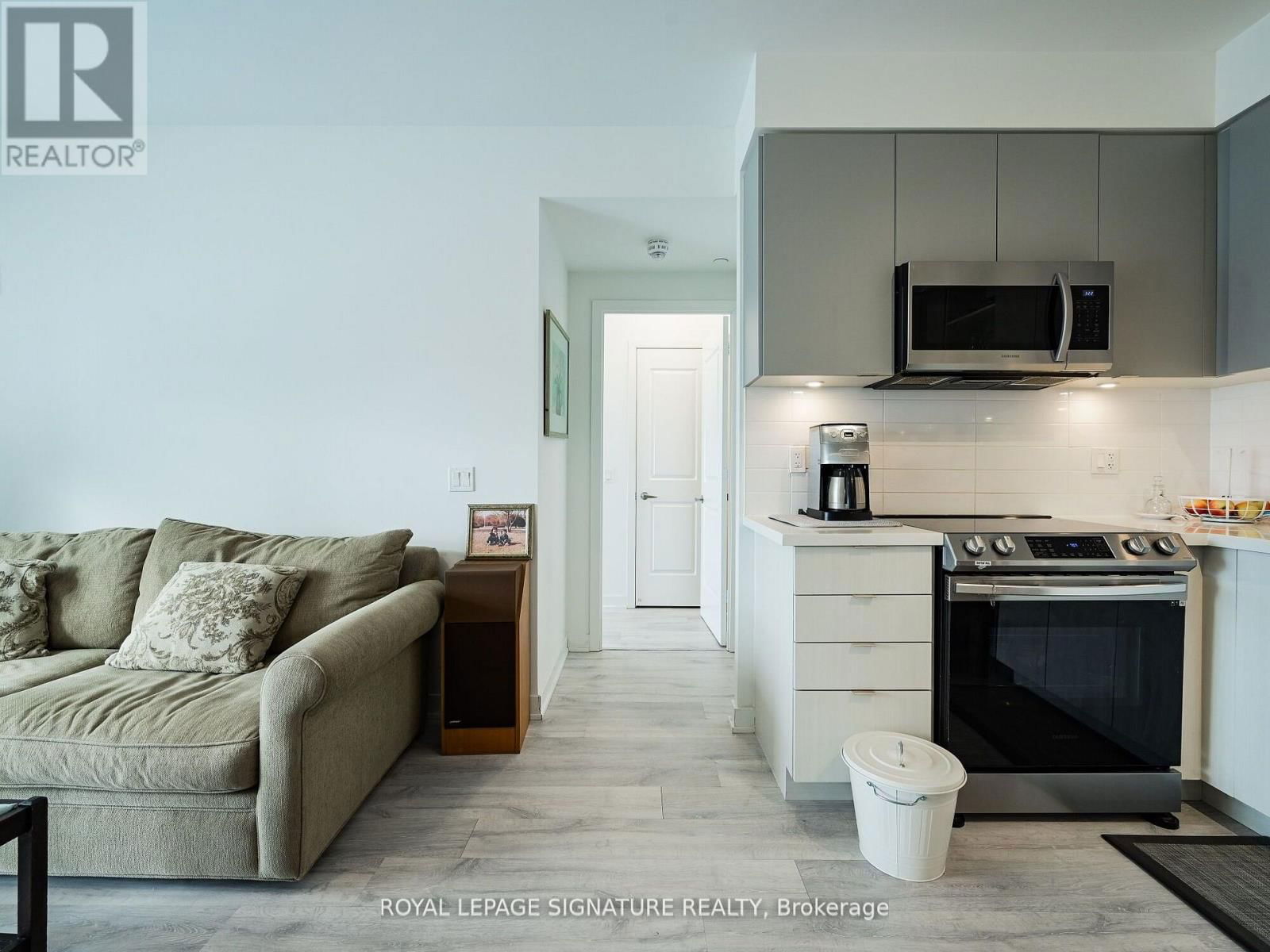 502B - 4655 METCALFE AVENUE Image 17