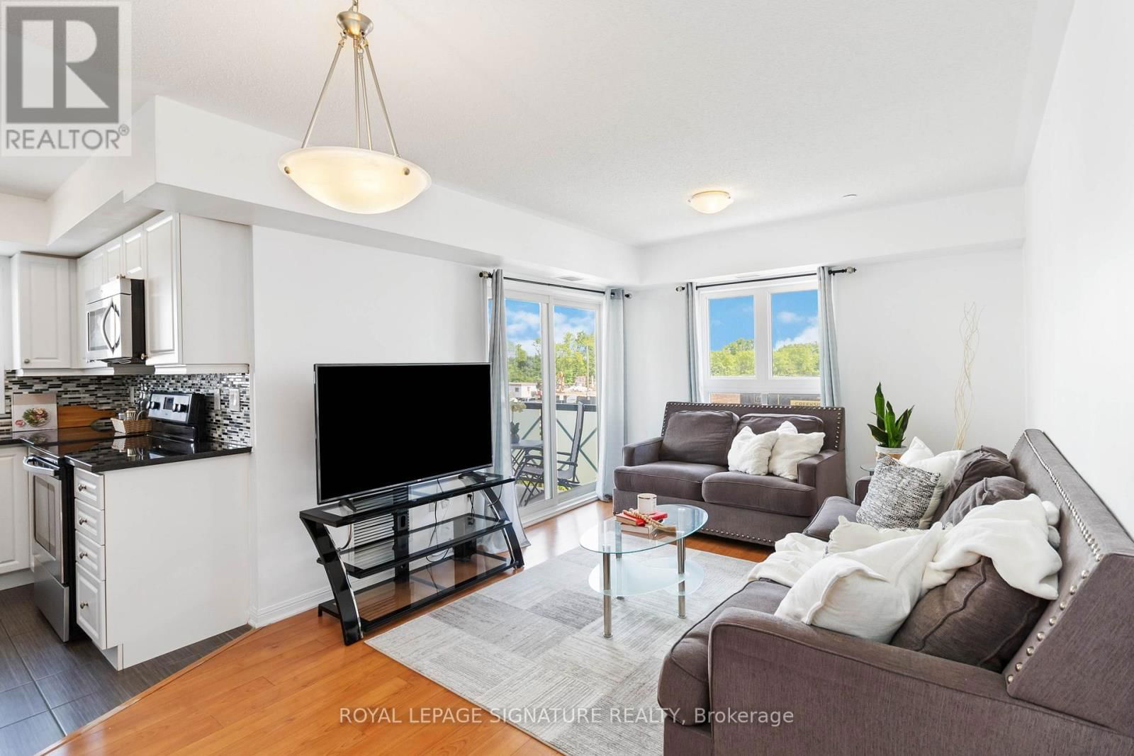 203 - 1005 NADALIN HEIGHTS Image 13
