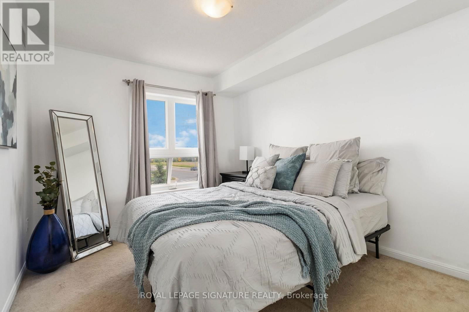 203 - 1005 NADALIN HEIGHTS Image 19