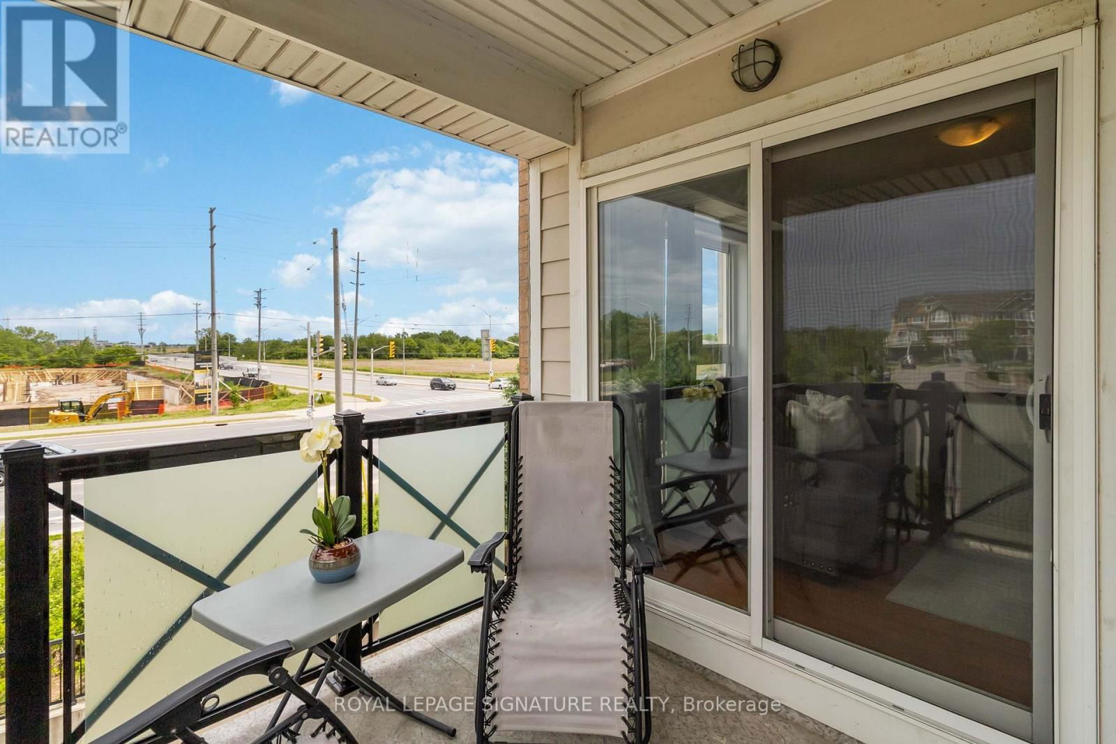 203 - 1005 NADALIN HEIGHTS Image 38
