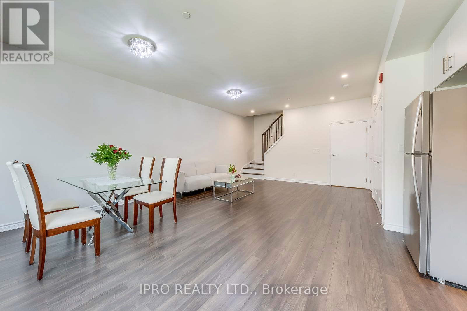 11 - 100 LONG BRANCH AVENUE Image 16