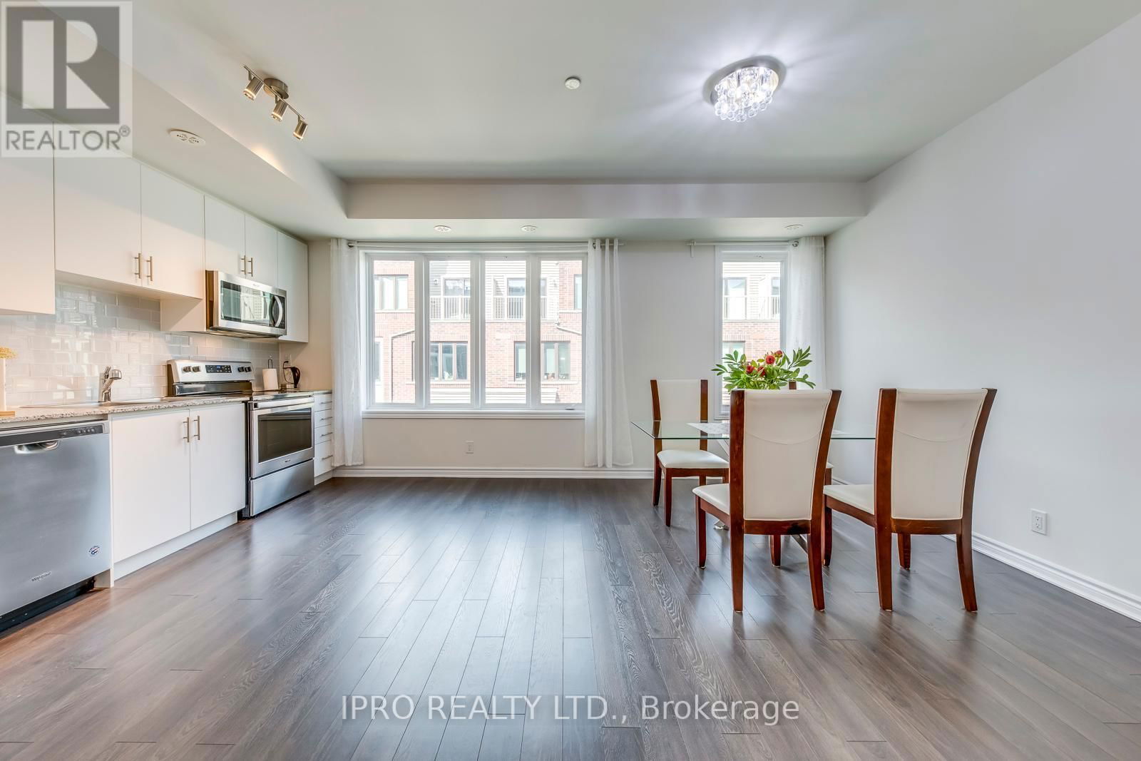 11 - 100 LONG BRANCH AVENUE Image 17