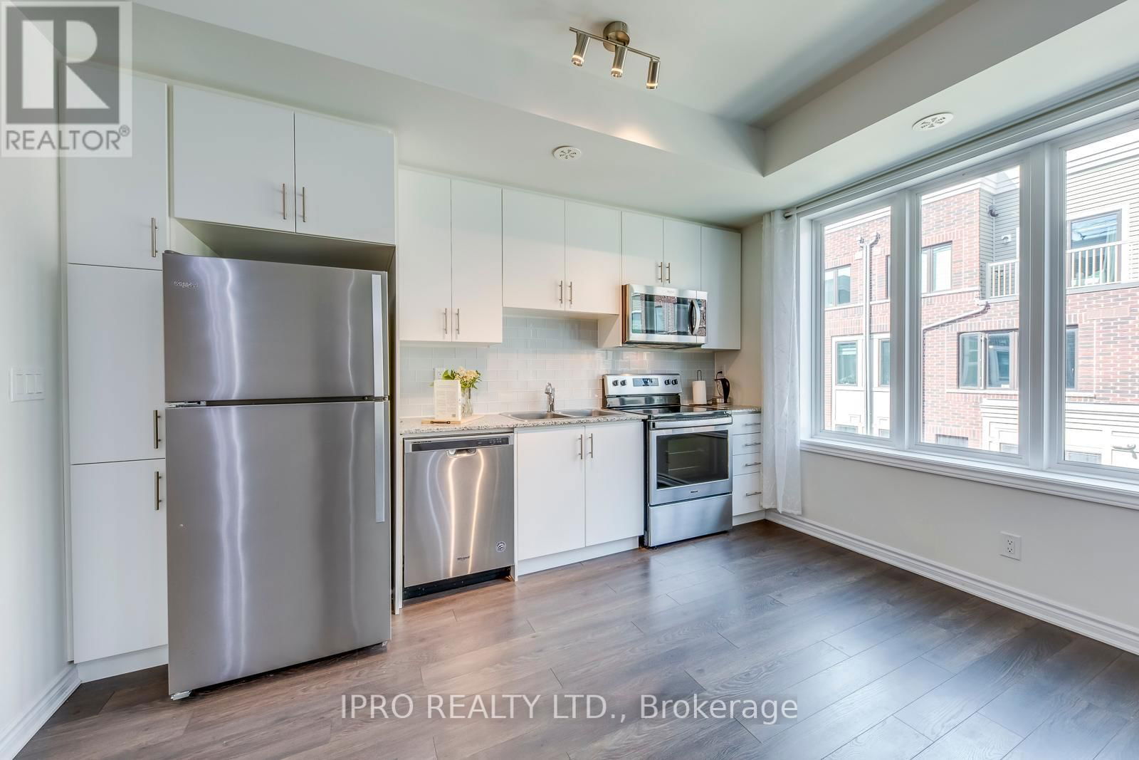 11 - 100 LONG BRANCH AVENUE Image 21