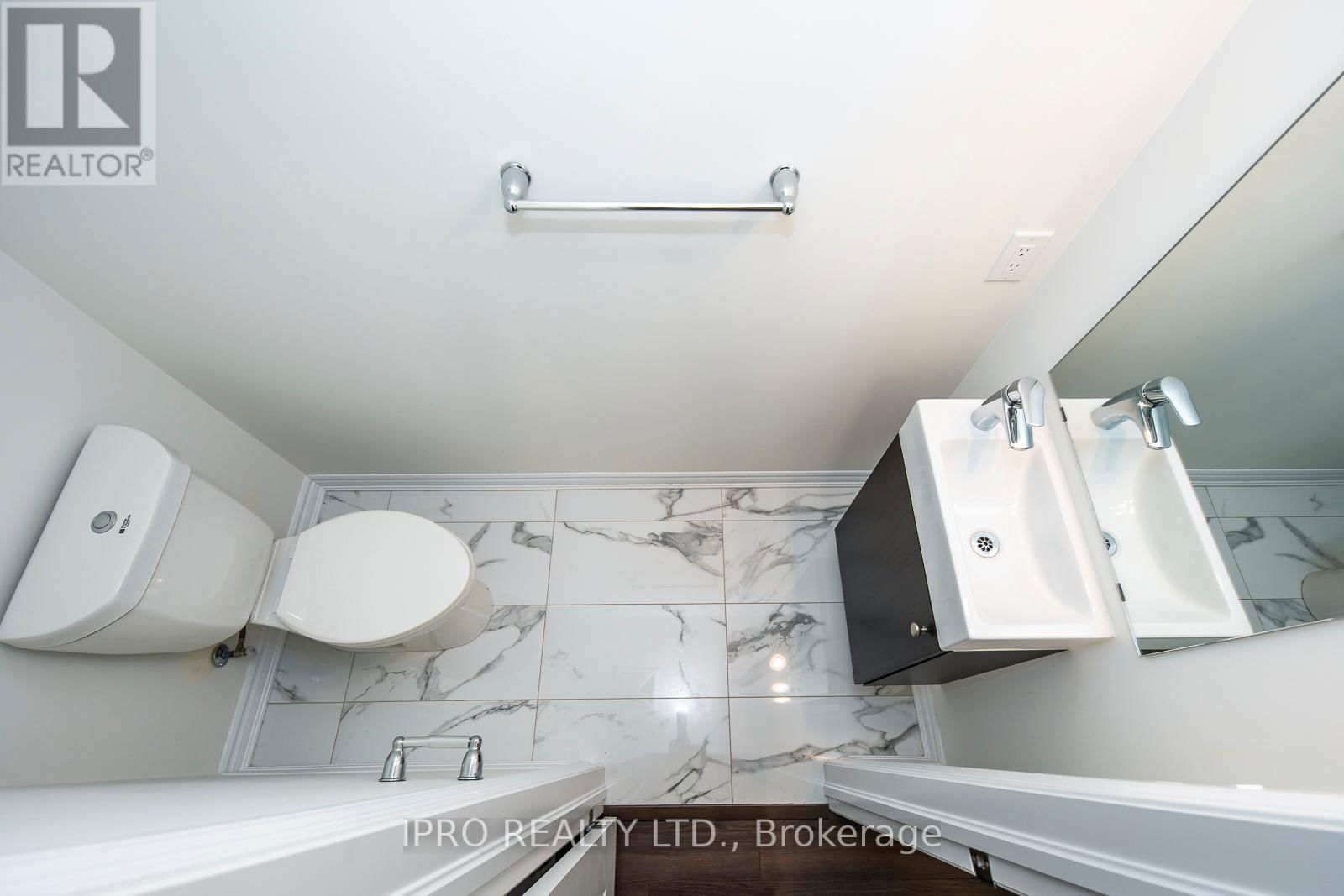 11 - 100 LONG BRANCH AVENUE Image 24