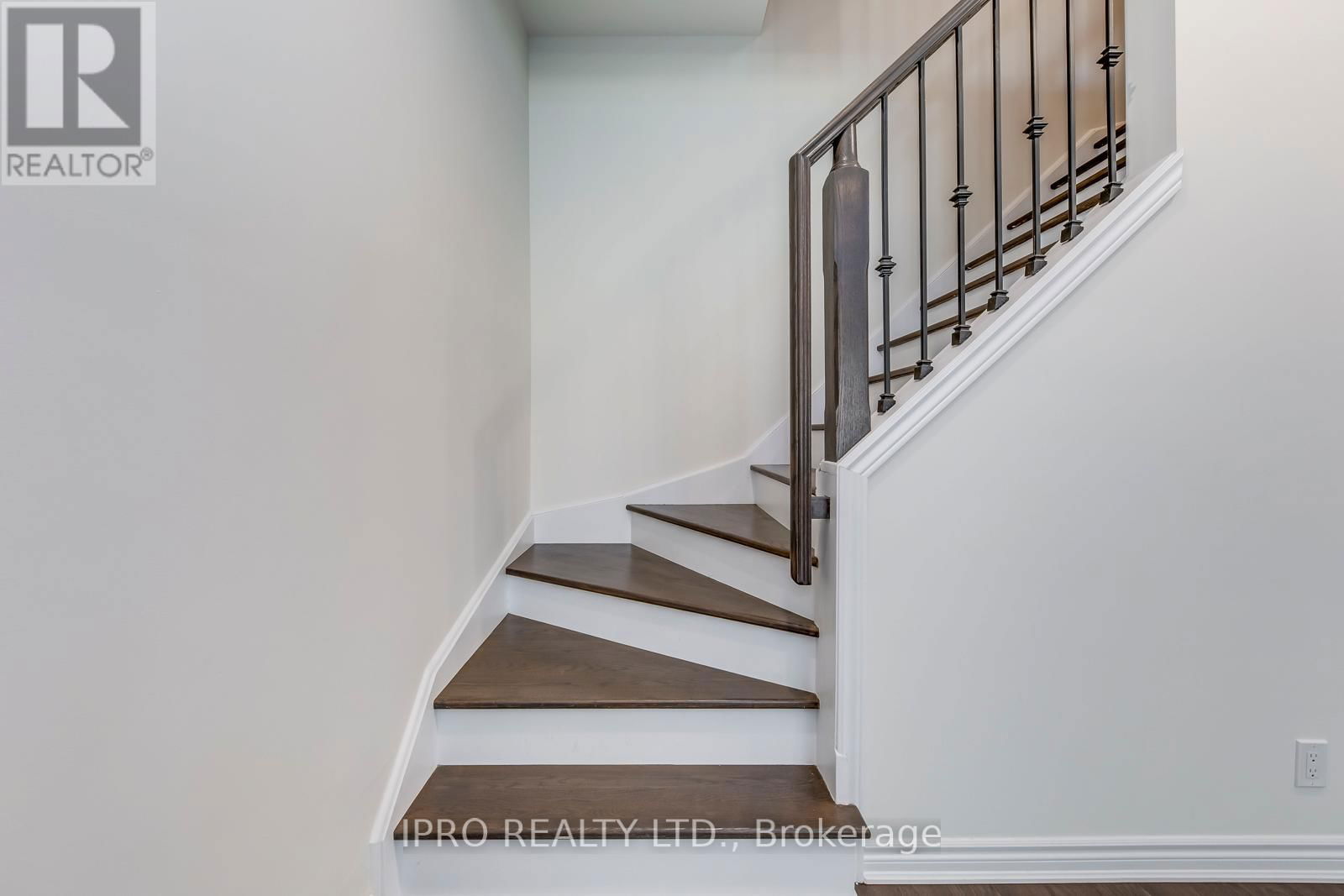 11 - 100 LONG BRANCH AVENUE Image 26