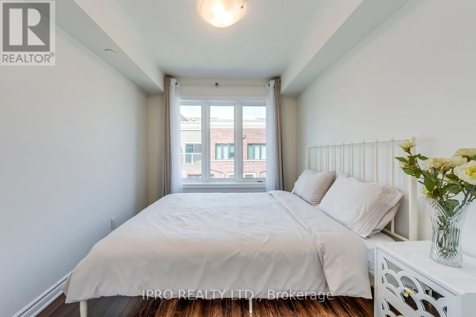 11 - 100 LONG BRANCH AVENUE Image 32