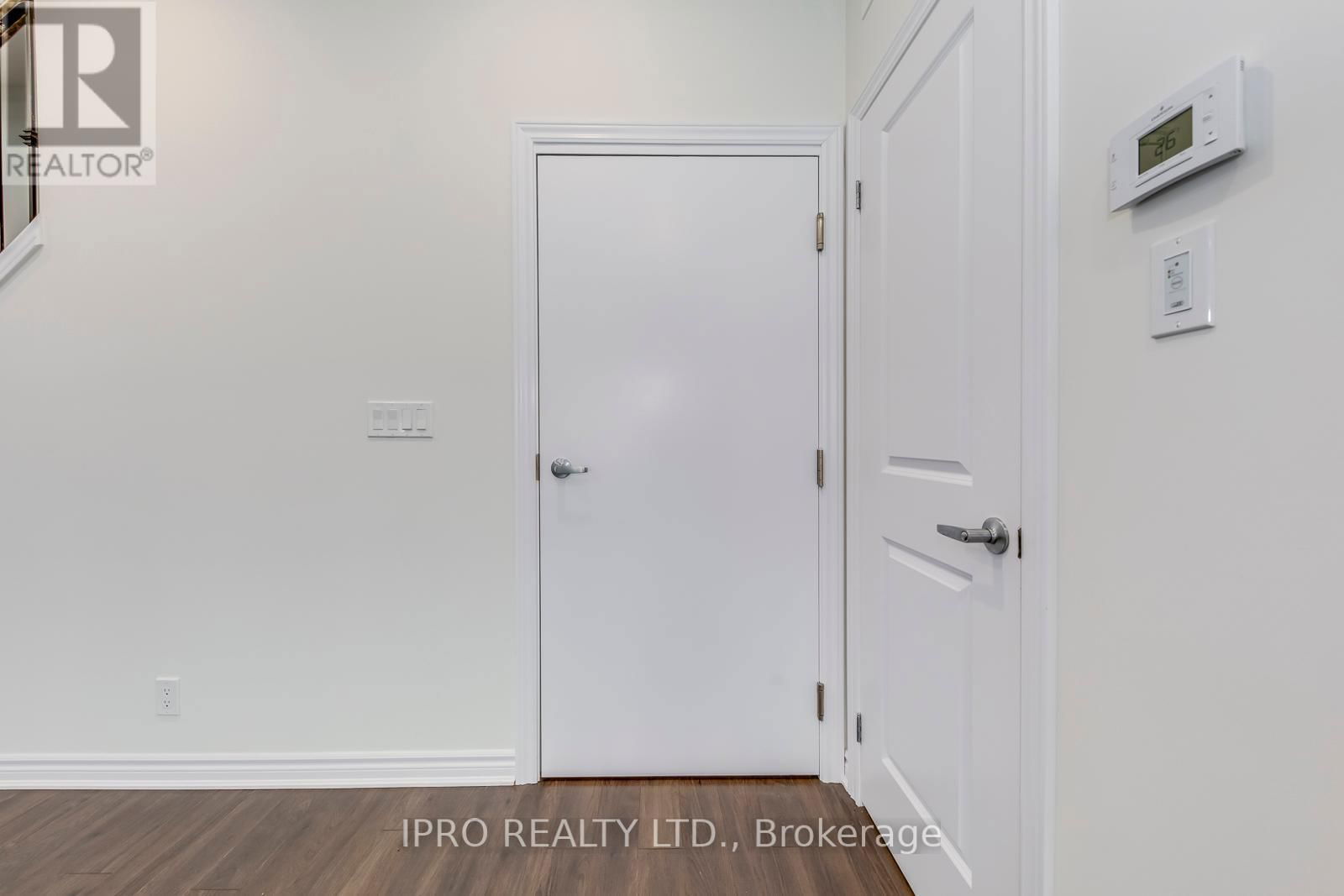 11 - 100 LONG BRANCH AVENUE Image 6