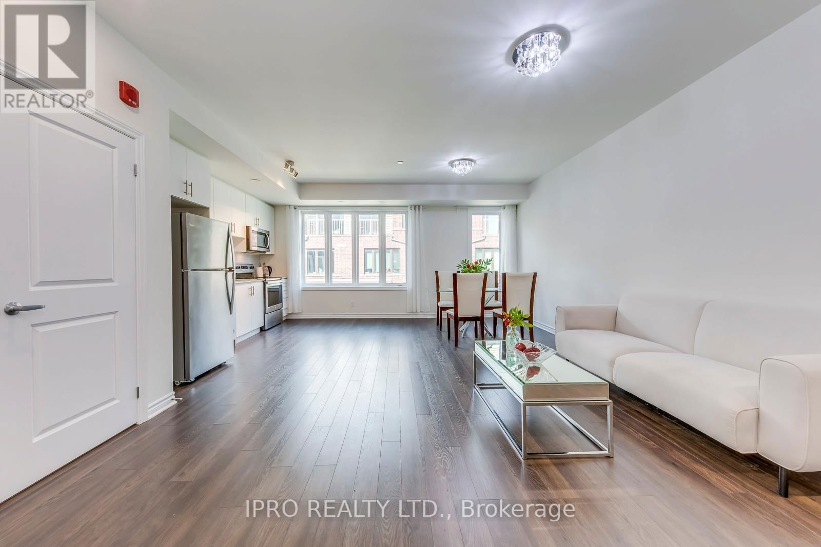 11 - 100 LONG BRANCH AVENUE Image 7