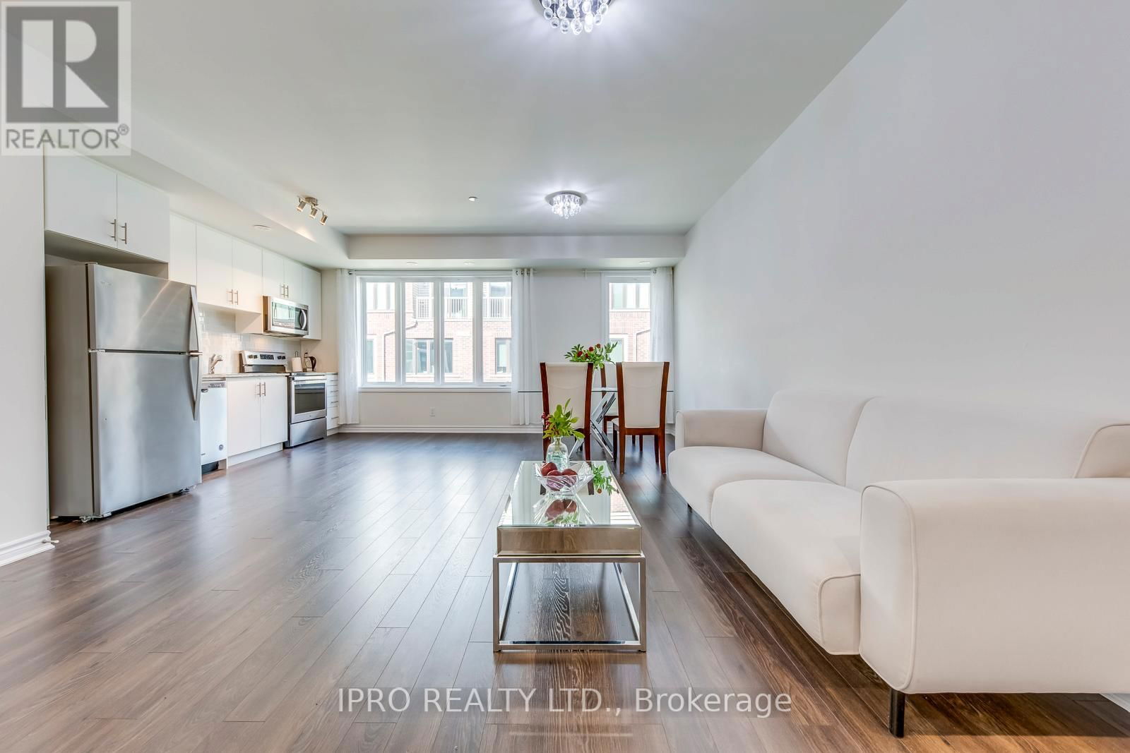 11 - 100 LONG BRANCH AVENUE Image 9