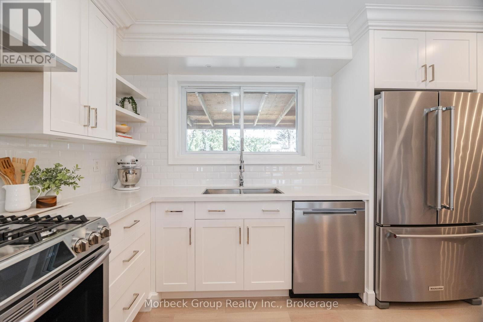 419 SUNSET DRIVE Image 10