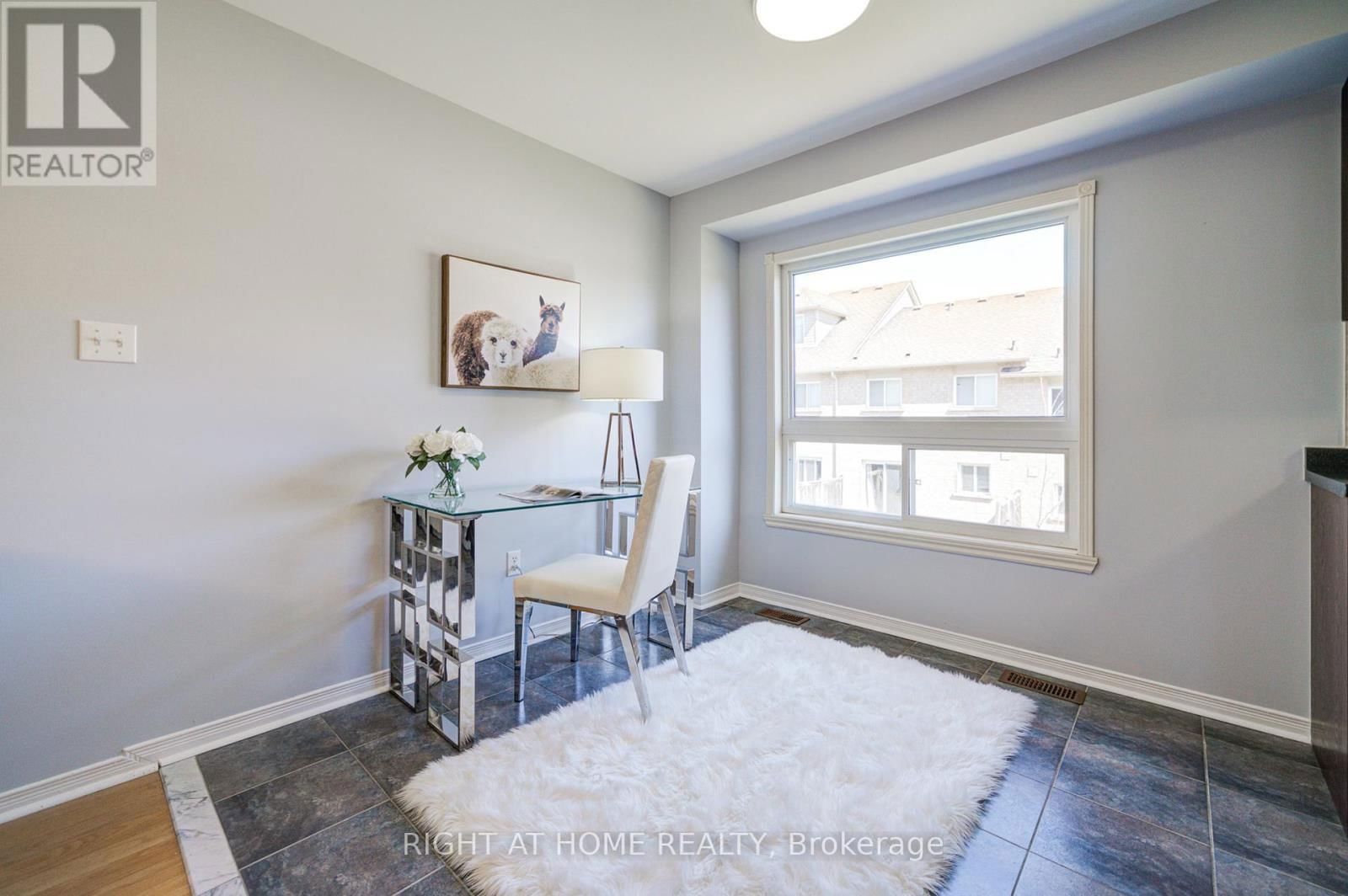179 - 5260 MCFARREN BOULEVARD Image 10