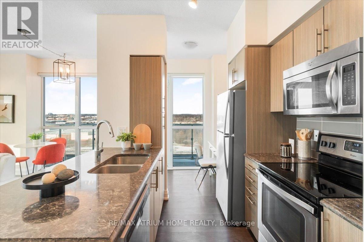 1111 - 65 SPEERS ROAD Image 8
