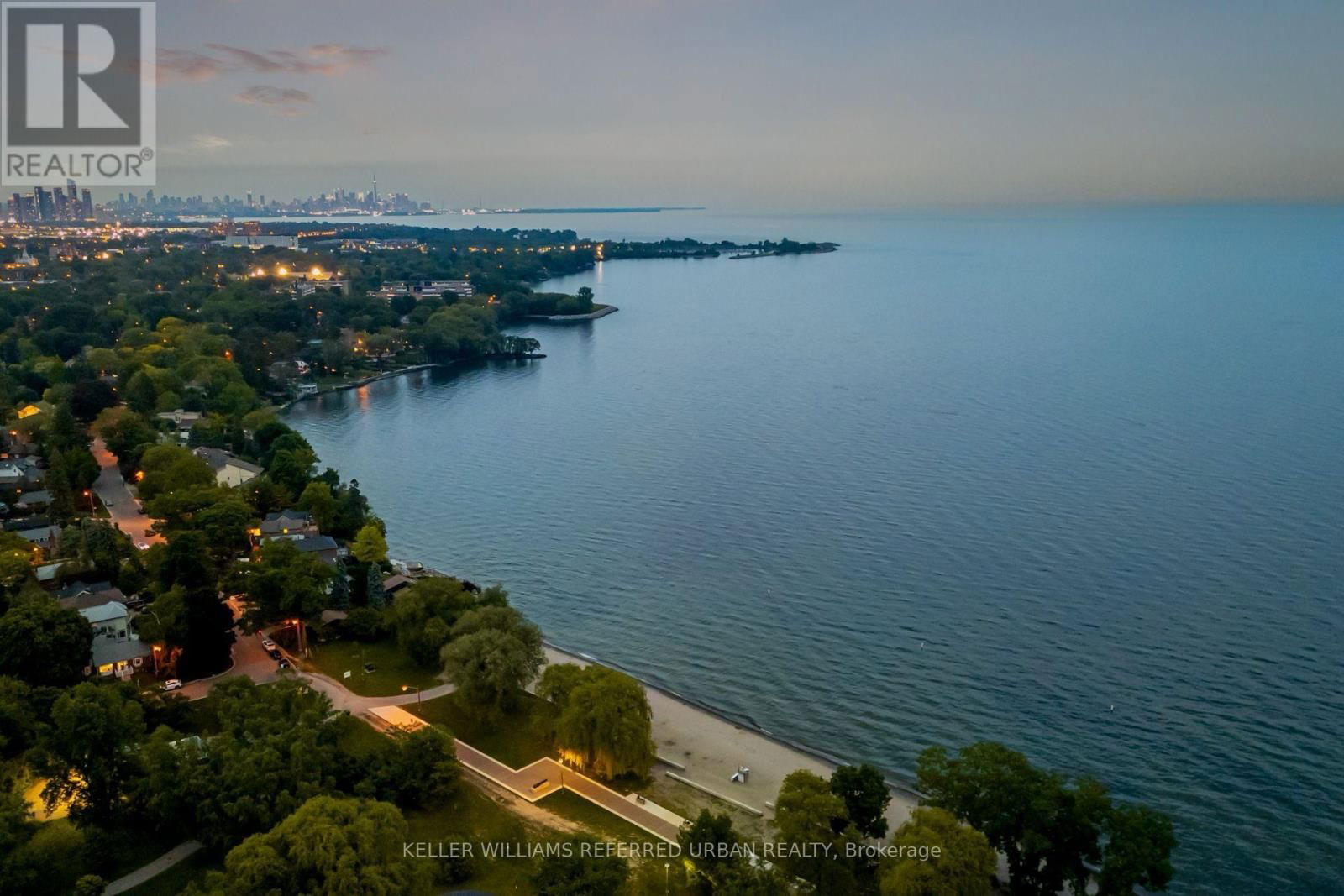 399 LAKE PROMENADE Image 12