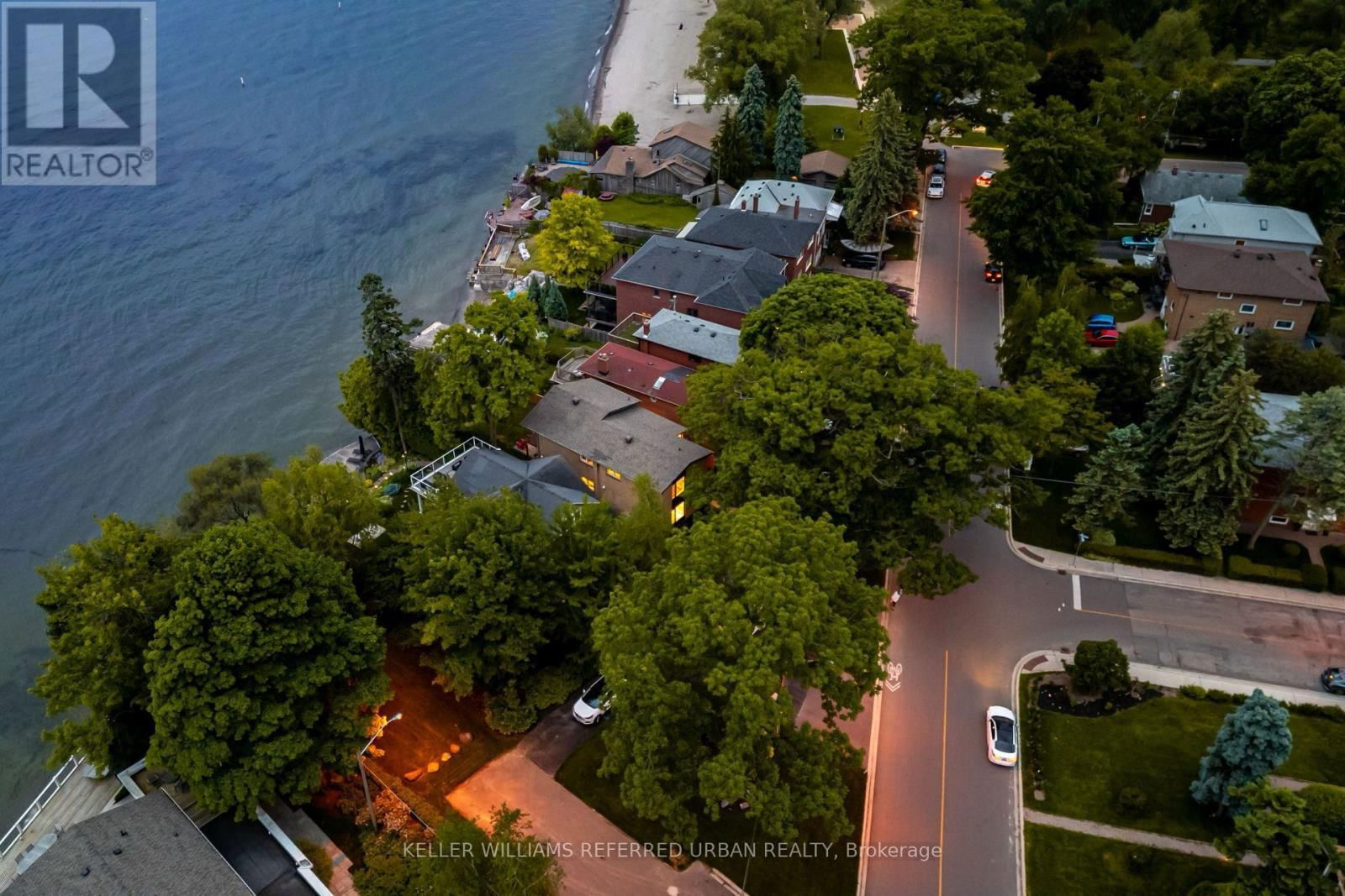 399 LAKE PROMENADE Image 13