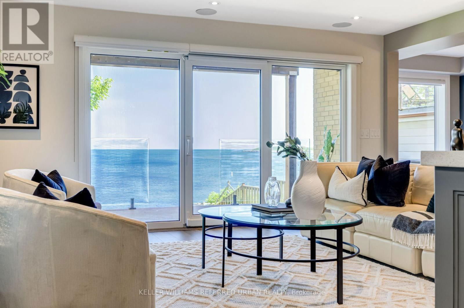 399 LAKE PROMENADE Image 14