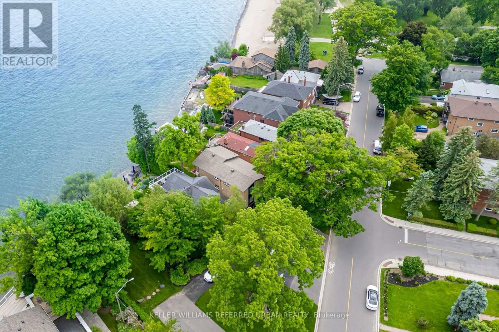 399 LAKE PROMENADE Image 47