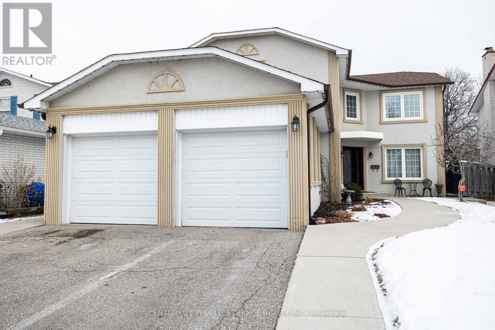 32 MADRID CRESCENT Image 2