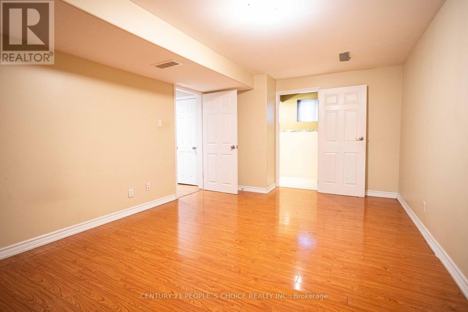 32 MADRID CRESCENT Image 46