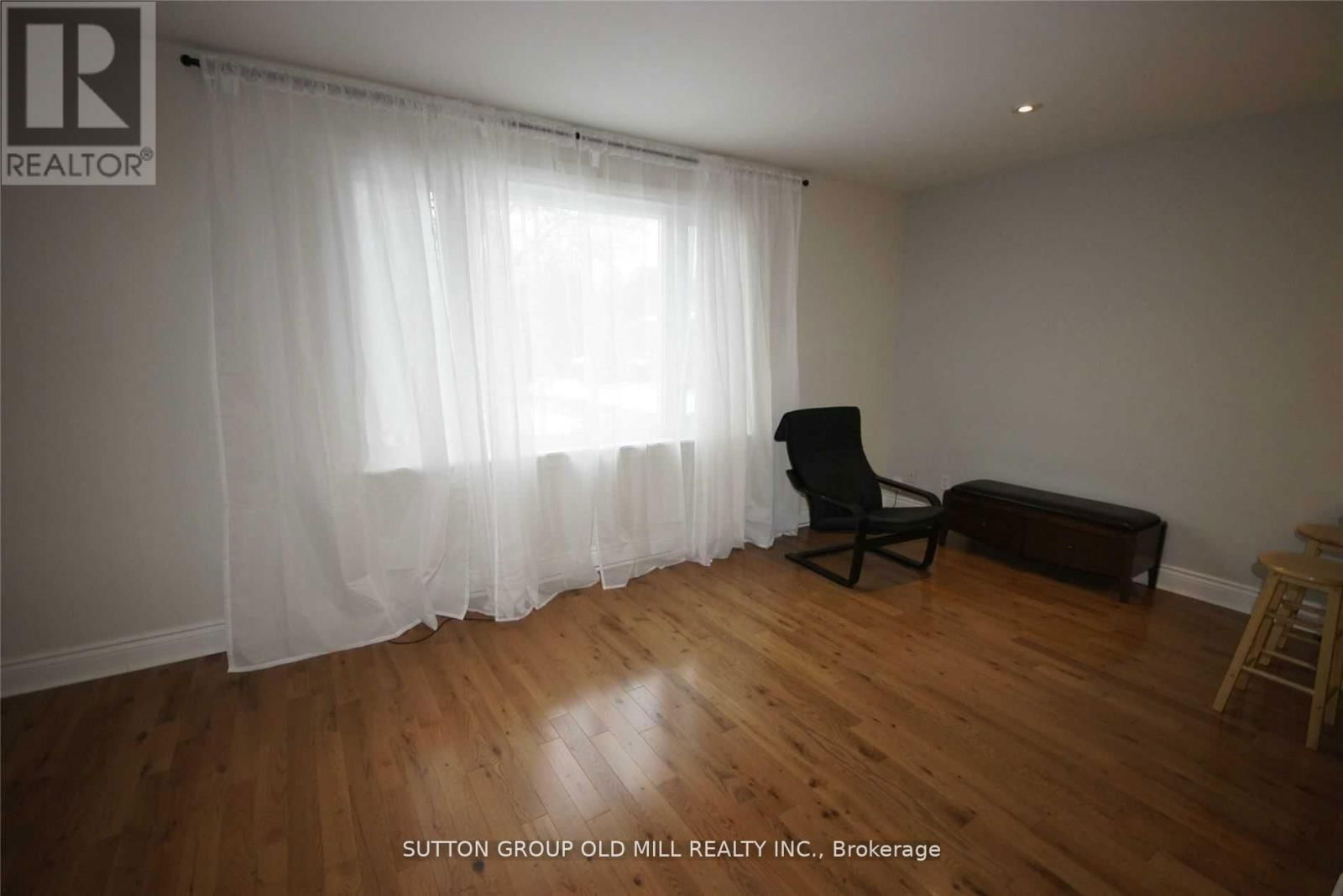 112 STEPHEN DRIVE Image 10
