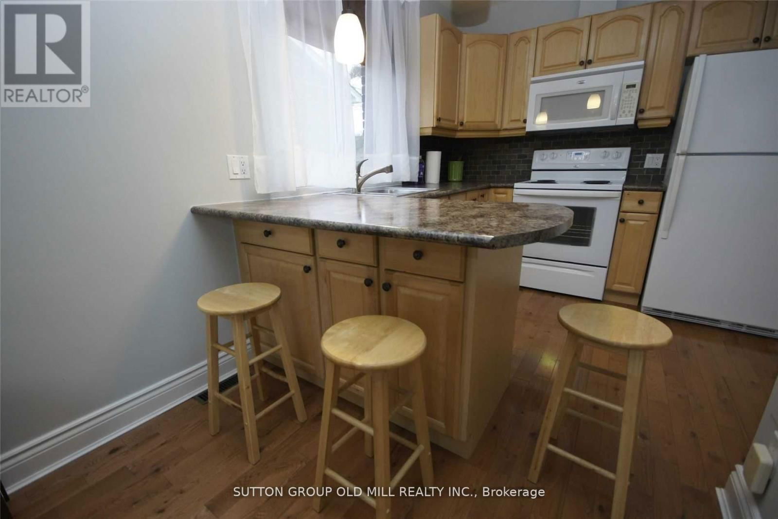 112 STEPHEN DRIVE Image 14