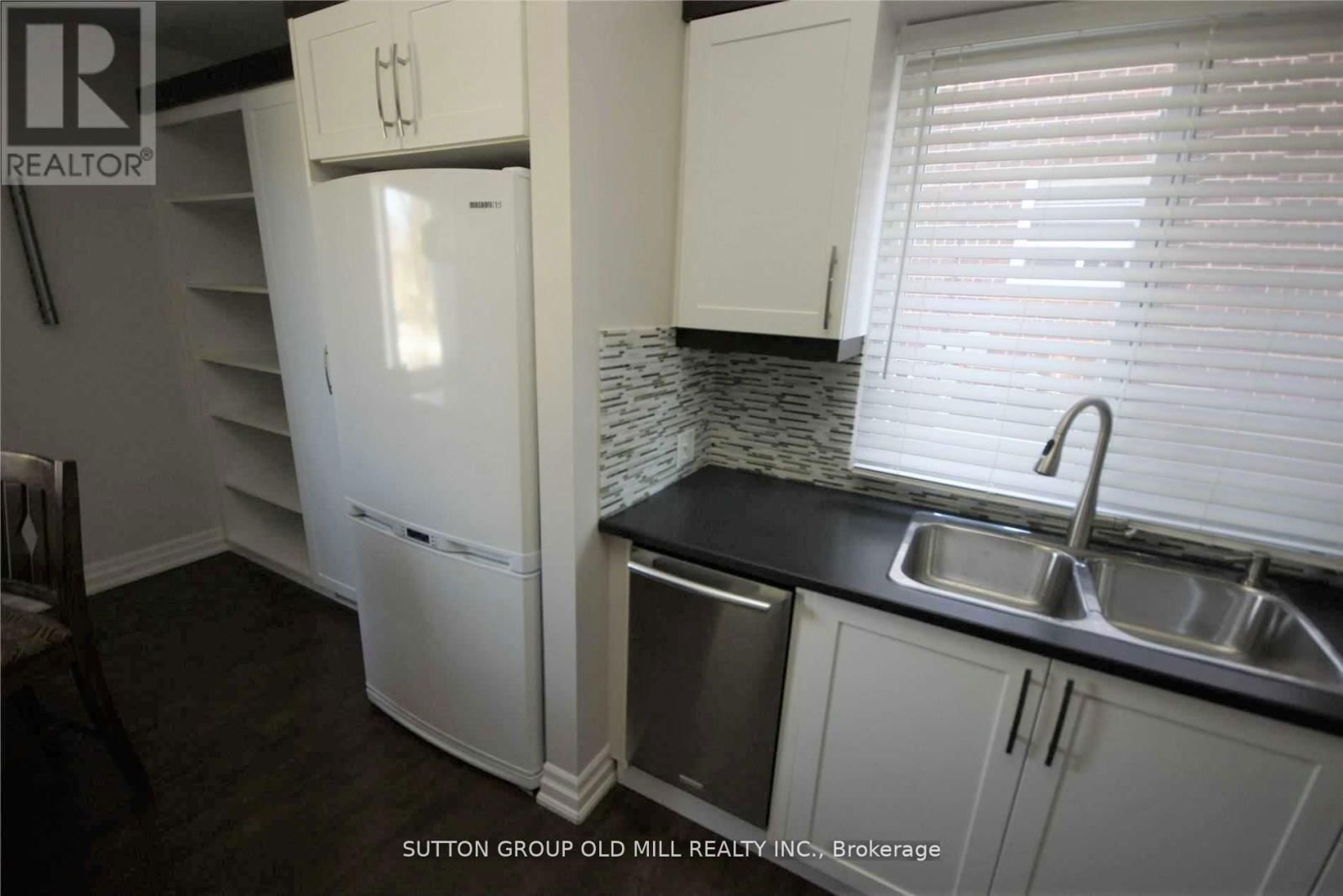 112 STEPHEN DRIVE Image 2