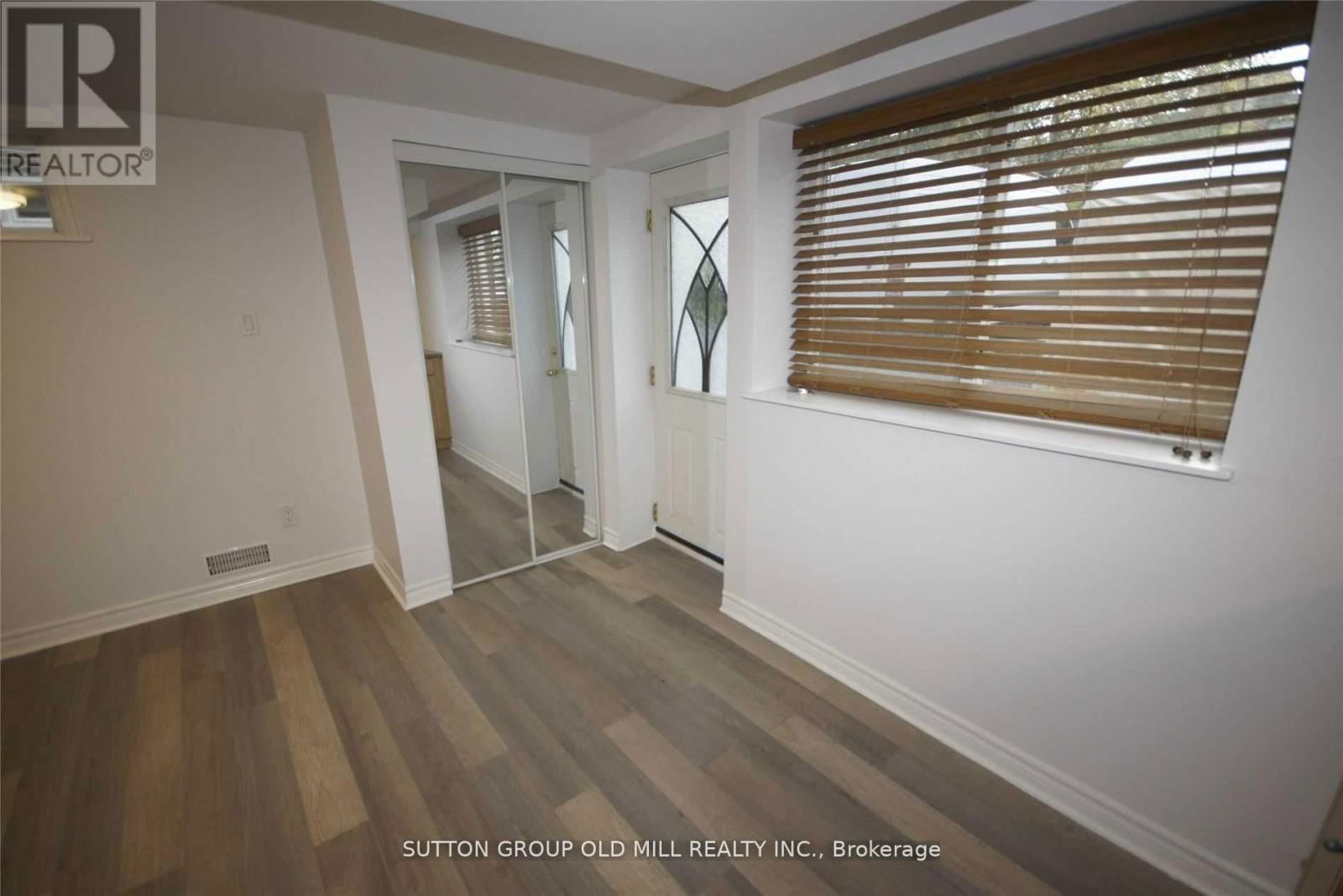 112 STEPHEN DRIVE Image 24