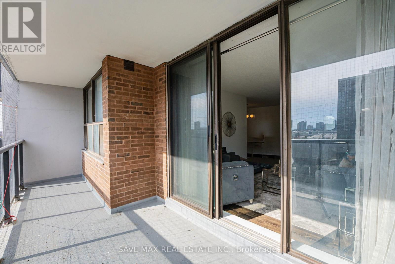 904 - 17 KNIGHTSBRIDGE ROAD Image 22