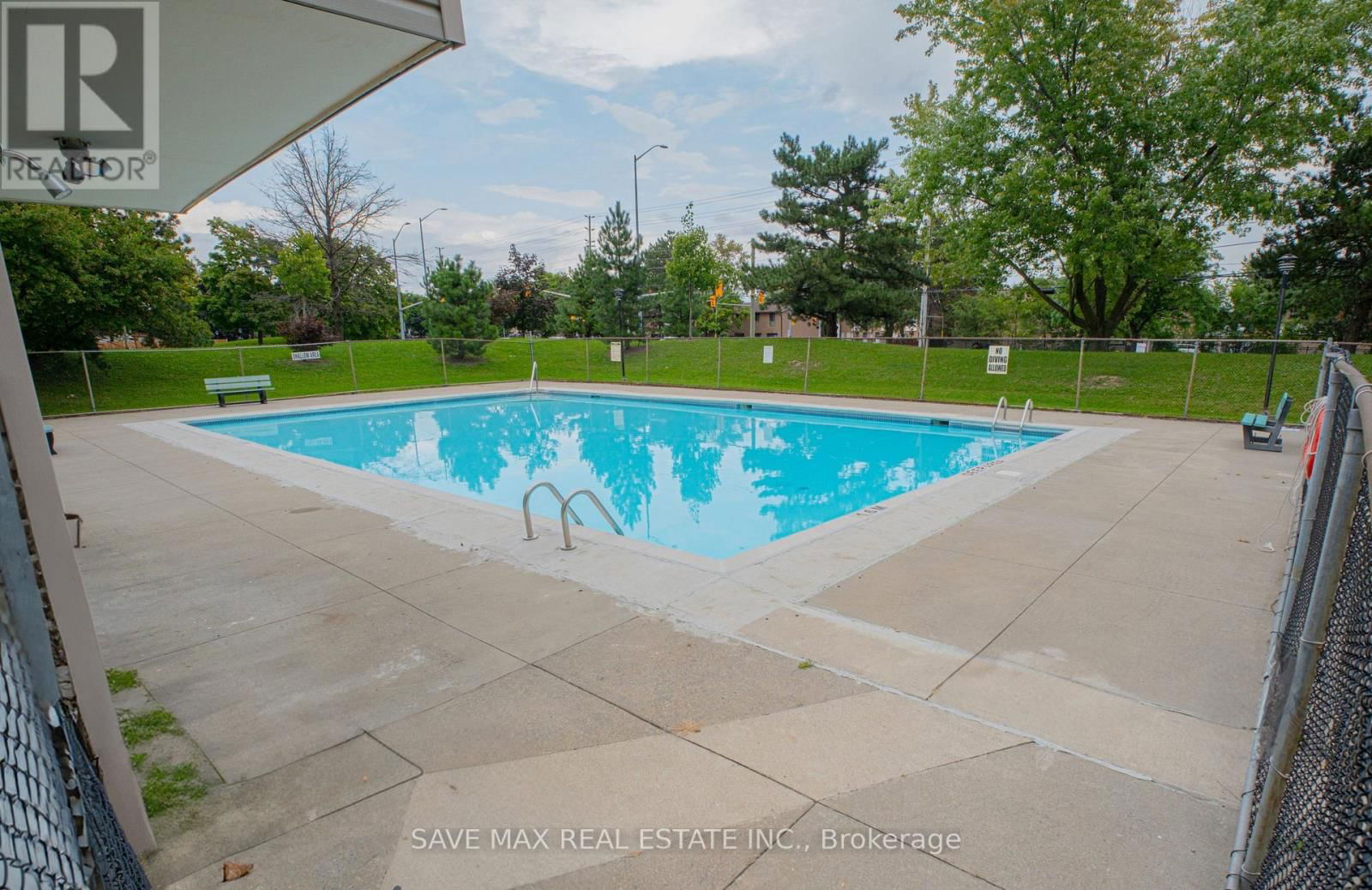904 - 17 KNIGHTSBRIDGE ROAD Image 31