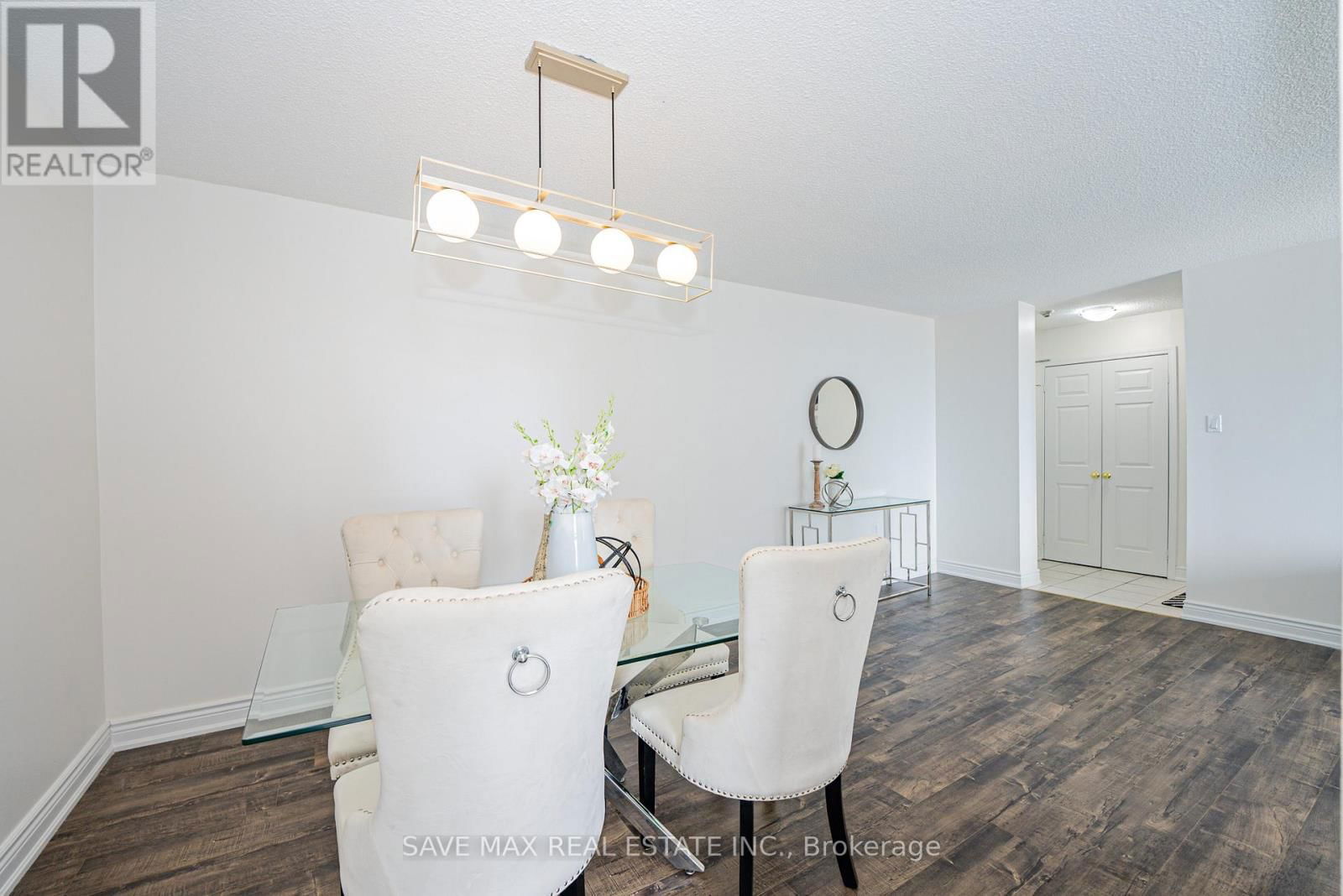 904 - 17 KNIGHTSBRIDGE ROAD Image 7