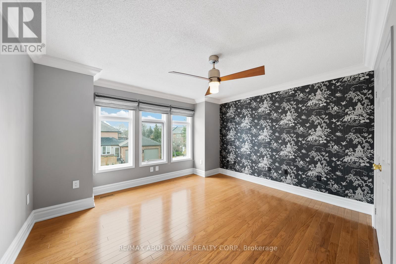 12 - 2165 COUNTRY CLUB DRIVE Image 37