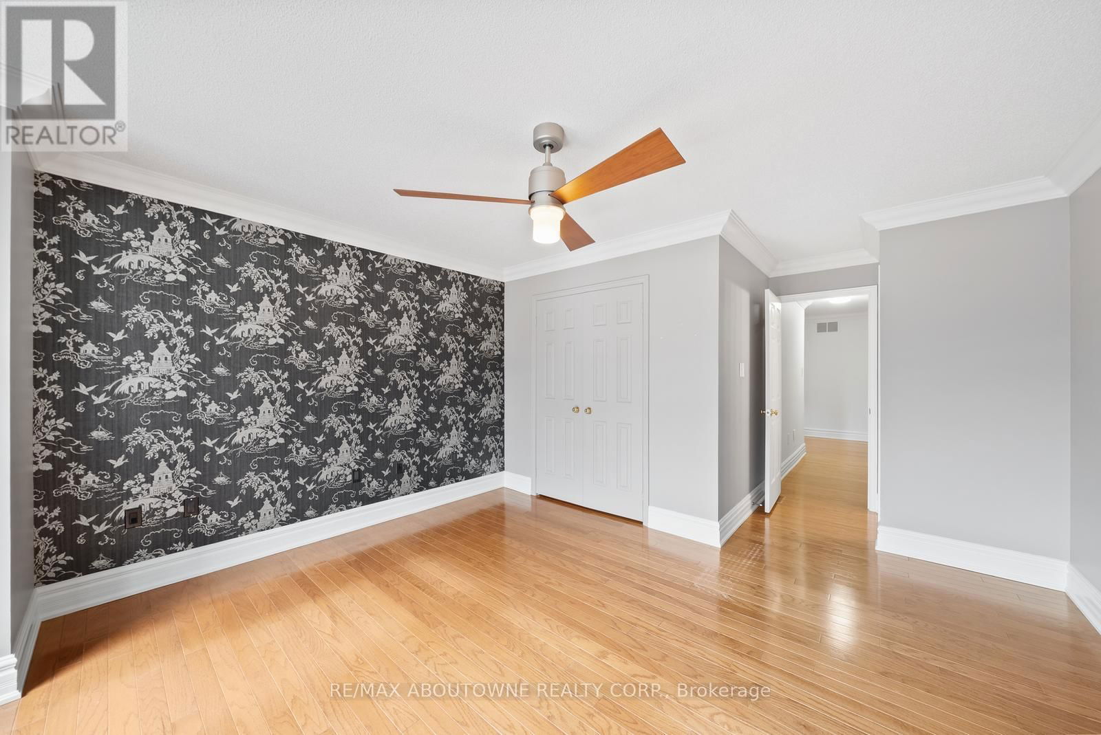 12 - 2165 COUNTRY CLUB DRIVE Image 39